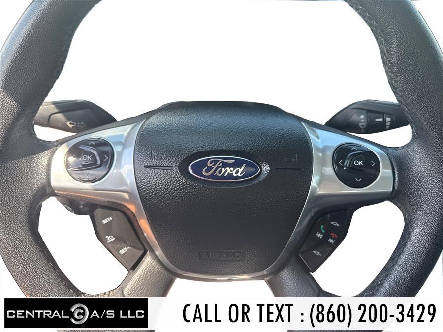 2013 Ford Focus 4dr Sdn SE, available for sale in East Windsor, Connecticut | Central A/S LLC. East Windsor, Connecticut 2013 Ford Focus 4dr Sdn SE, available for sale in East Windsor, Connecticut | Central A/S LLC. East Windsor, Connecticut