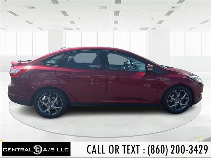 2013 Ford Focus 4dr Sdn SE, available for sale in East Windsor, Connecticut | Central A/S LLC. East Windsor, Connecticut 2013 Ford Focus 4dr Sdn SE, available for sale in East Windsor, Connecticut | Central A/S LLC. East Windsor, Connecticut