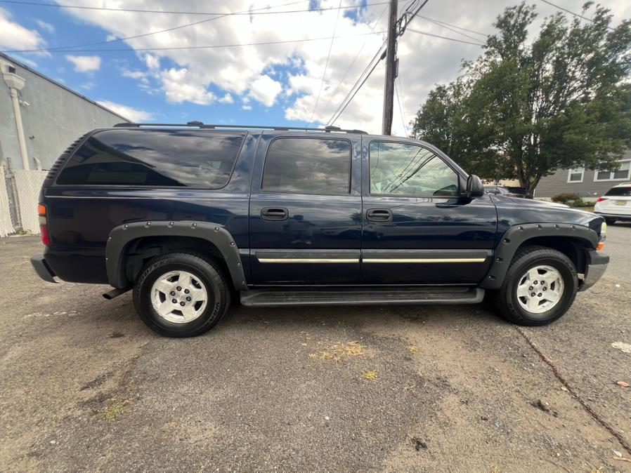 2004 Chevrolet Suburban 4dr 1500 4WD LS, available for sale in Lodi, New Jersey | Route 46 Auto Sales Inc. Lodi, New Jersey 2004 Chevrolet Suburban 4dr 1500 4WD LS, available for sale in Lodi, New Jersey | Route 46 Auto Sales Inc. Lodi, New Jersey