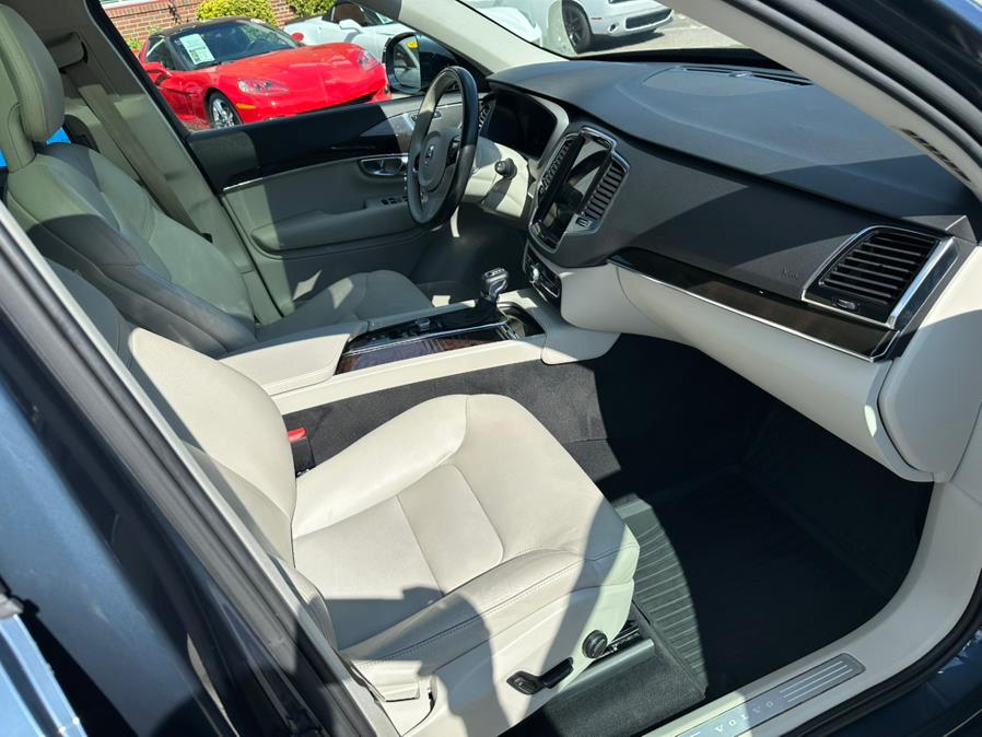 2018 Volvo XC90 T6 AWD 7-Passenger Momentum, available for sale in South Windsor, Connecticut | Mike And Tony Auto Sales, Inc. South Windsor, Connecticut 2018 Volvo XC90 T6 AWD 7-Passenger Momentum, available for sale in South Windsor, Connecticut | Mike And Tony Auto Sales, Inc. South Windsor, Connecticut