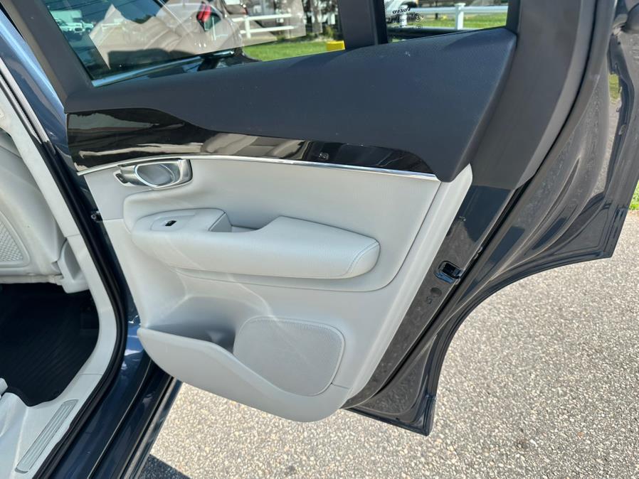 2018 Volvo XC90 T6 AWD 7-Passenger Momentum, available for sale in South Windsor, Connecticut | Mike And Tony Auto Sales, Inc. South Windsor, Connecticut 2018 Volvo XC90 T6 AWD 7-Passenger Momentum, available for sale in South Windsor, Connecticut | Mike And Tony Auto Sales, Inc. South Windsor, Connecticut