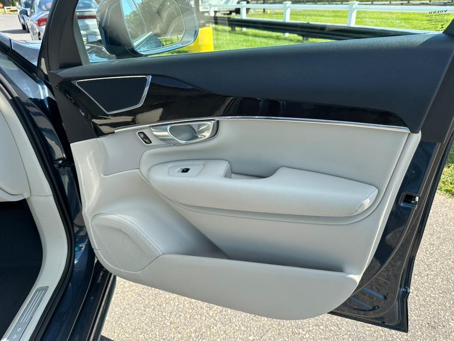 2018 Volvo XC90 T6 AWD 7-Passenger Momentum, available for sale in South Windsor, Connecticut | Mike And Tony Auto Sales, Inc. South Windsor, Connecticut 2018 Volvo XC90 T6 AWD 7-Passenger Momentum, available for sale in South Windsor, Connecticut | Mike And Tony Auto Sales, Inc. South Windsor, Connecticut