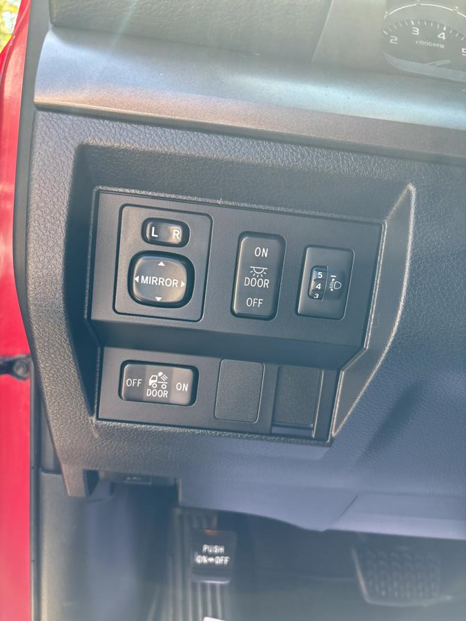 2016 Toyota Tundra 4WD Truck Double Cab 5.7L V8 6-Spd AT SR5 (Natl), available for sale in Old Saybrook, Connecticut | Saybrook Auto Barn. Old Saybrook, Connecticut 2016 Toyota Tundra 4WD Truck Double Cab 5.7L V8 6-Spd AT SR5 (Natl), available for sale in Old Saybrook, Connecticut | Saybrook Auto Barn. Old Saybrook, Connecticut
