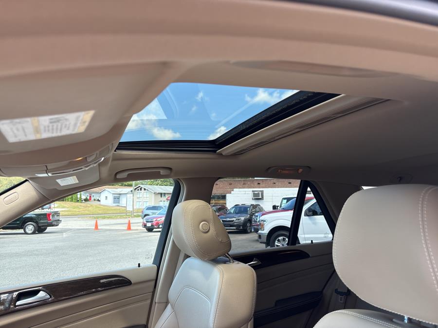 2015 Mercedes-Benz M-Class 4MATIC 4dr ML 350, available for sale in Old Saybrook, Connecticut | Saybrook Auto Barn. Old Saybrook, Connecticut 2015 Mercedes-Benz M-Class 4MATIC 4dr ML 350, available for sale in Old Saybrook, Connecticut | Saybrook Auto Barn. Old Saybrook, Connecticut