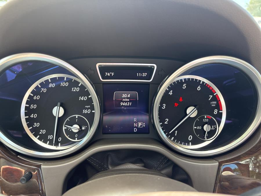 2015 Mercedes-Benz M-Class 4MATIC 4dr ML 350, available for sale in Old Saybrook, Connecticut | Saybrook Auto Barn. Old Saybrook, Connecticut 2015 Mercedes-Benz M-Class 4MATIC 4dr ML 350, available for sale in Old Saybrook, Connecticut | Saybrook Auto Barn. Old Saybrook, Connecticut