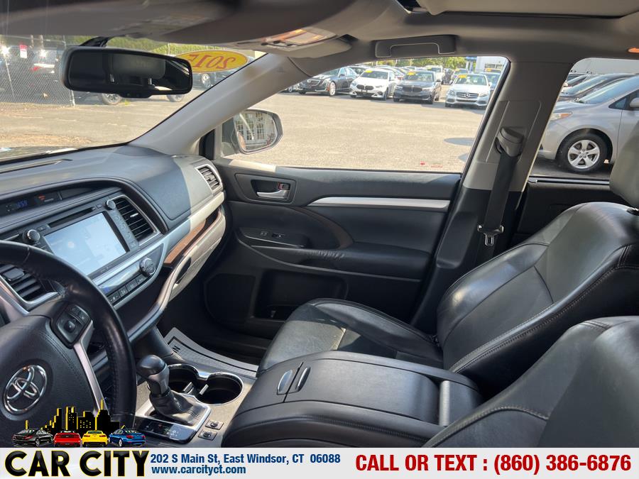 2015 Toyota Highlander AWD 4dr V6 XLE (Natl), available for sale in East Windsor, Connecticut | Car City LLC. East Windsor, Connecticut 2015 Toyota Highlander AWD 4dr V6 XLE (Natl), available for sale in East Windsor, Connecticut | Car City LLC. East Windsor, Connecticut