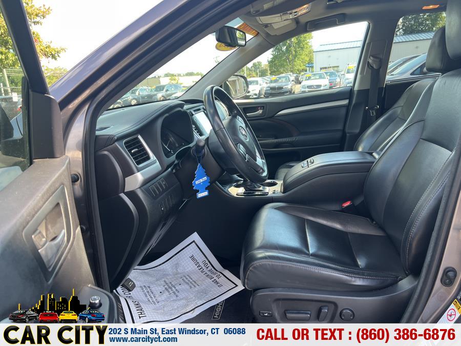 2015 Toyota Highlander AWD 4dr V6 XLE (Natl), available for sale in East Windsor, Connecticut | Car City LLC. East Windsor, Connecticut 2015 Toyota Highlander AWD 4dr V6 XLE (Natl), available for sale in East Windsor, Connecticut | Car City LLC. East Windsor, Connecticut