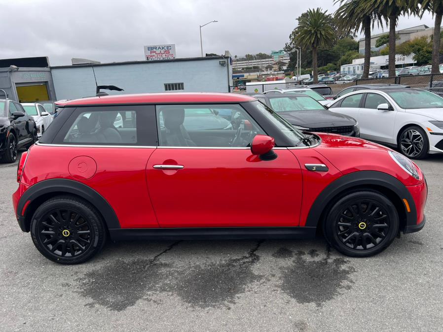 2023 MINI Cooper SE Signature, available for sale in Daly City, California | Green Light Auto Wholesale. Daly City, California 2023 MINI Cooper SE Signature, available for sale in Daly City, California | Green Light Auto Wholesale. Daly City, California