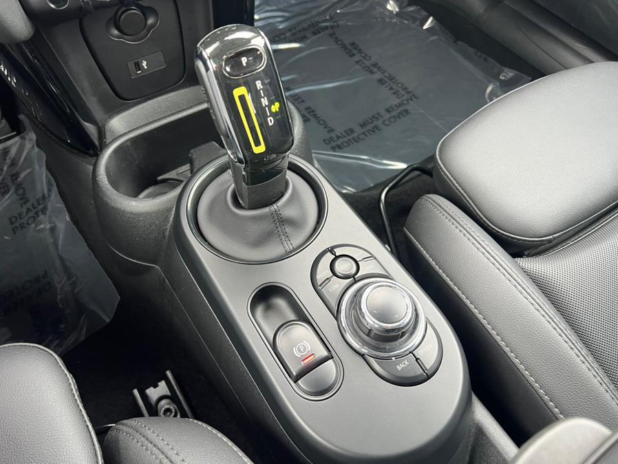 2023 MINI Cooper SE Signature, available for sale in Daly City, California | Green Light Auto Wholesale. Daly City, California 2023 MINI Cooper SE Signature, available for sale in Daly City, California | Green Light Auto Wholesale. Daly City, California