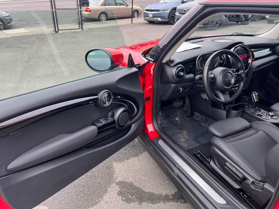 2023 MINI Cooper SE Signature, available for sale in Daly City, California | Green Light Auto Wholesale. Daly City, California 2023 MINI Cooper SE Signature, available for sale in Daly City, California | Green Light Auto Wholesale. Daly City, California