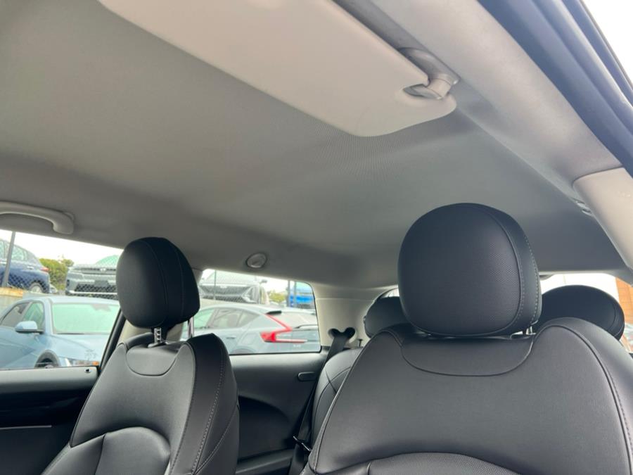 2023 MINI Cooper SE Signature, available for sale in Daly City, California | Green Light Auto Wholesale. Daly City, California 2023 MINI Cooper SE Signature, available for sale in Daly City, California | Green Light Auto Wholesale. Daly City, California