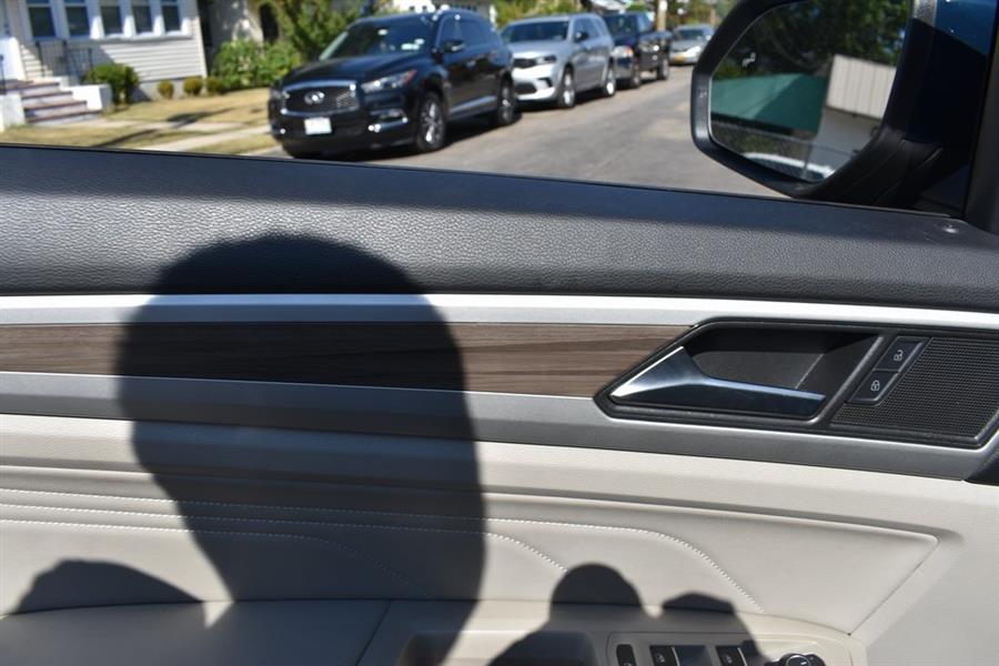 2022 Volkswagen Atlas SEL, available for sale in Valley Stream, New York | Certified Performance Motors. Valley Stream, New York 2022 Volkswagen Atlas SEL, available for sale in Valley Stream, New York | Certified Performance Motors. Valley Stream, New York