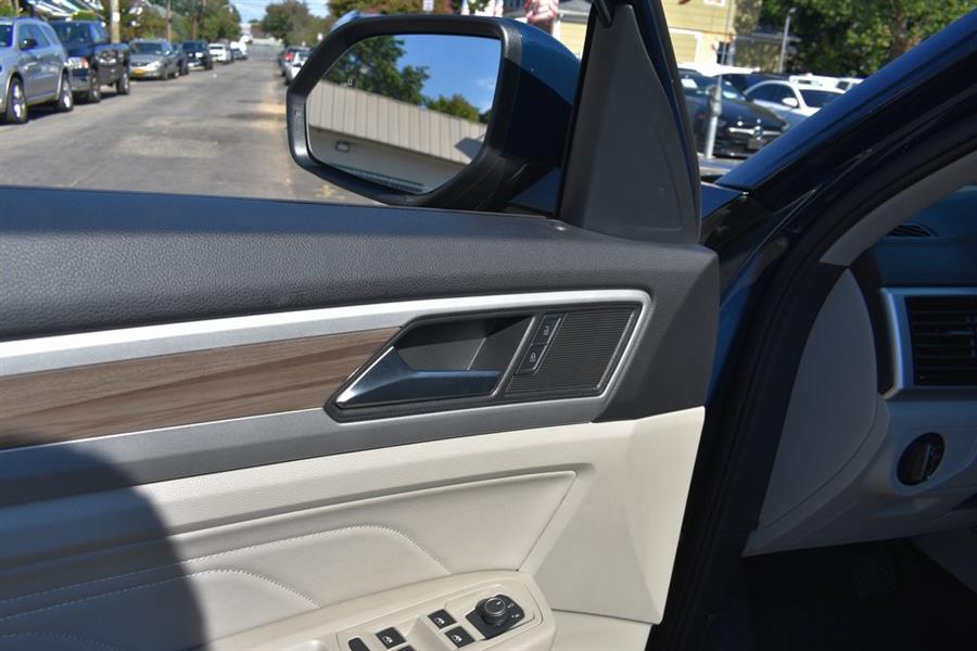 2022 Volkswagen Atlas SEL, available for sale in Valley Stream, New York | Certified Performance Motors. Valley Stream, New York 2022 Volkswagen Atlas SEL, available for sale in Valley Stream, New York | Certified Performance Motors. Valley Stream, New York