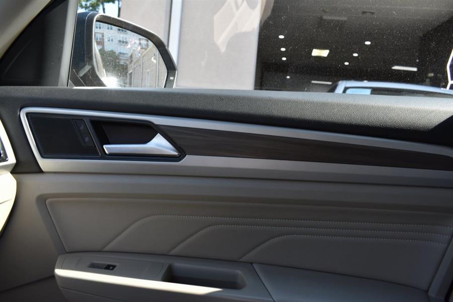 2022 Volkswagen Atlas SEL, available for sale in Valley Stream, New York | Certified Performance Motors. Valley Stream, New York 2022 Volkswagen Atlas SEL, available for sale in Valley Stream, New York | Certified Performance Motors. Valley Stream, New York