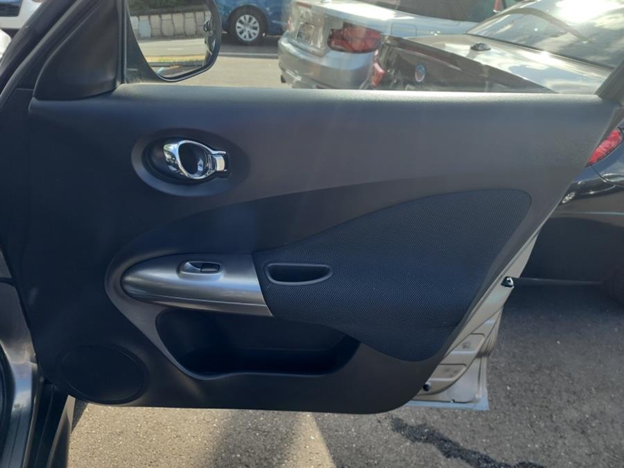 2013 Nissan JUKE 5dr Wgn CVT SV AWD, available for sale in Islip, New York | L.I. Auto Gallery. Islip, New York 2013 Nissan JUKE 5dr Wgn CVT SV AWD, available for sale in Islip, New York | L.I. Auto Gallery. Islip, New York