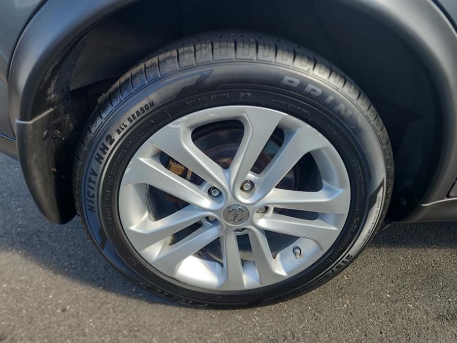 2013 Nissan JUKE 5dr Wgn CVT SV AWD, available for sale in Islip, New York | L.I. Auto Gallery. Islip, New York 2013 Nissan JUKE 5dr Wgn CVT SV AWD, available for sale in Islip, New York | L.I. Auto Gallery. Islip, New York