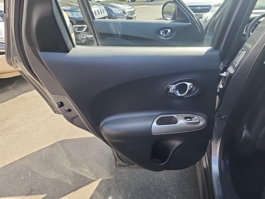 2013 Nissan JUKE 5dr Wgn CVT SV AWD, available for sale in Islip, New York | L.I. Auto Gallery. Islip, New York 2013 Nissan JUKE 5dr Wgn CVT SV AWD, available for sale in Islip, New York | L.I. Auto Gallery. Islip, New York