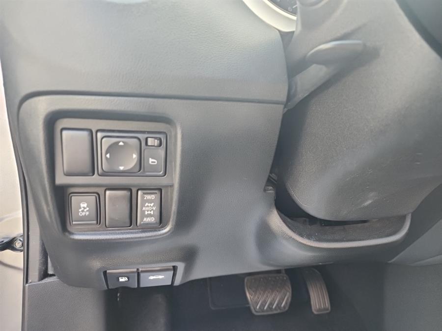 2013 Nissan JUKE 5dr Wgn CVT SV AWD, available for sale in Islip, New York | L.I. Auto Gallery. Islip, New York 2013 Nissan JUKE 5dr Wgn CVT SV AWD, available for sale in Islip, New York | L.I. Auto Gallery. Islip, New York