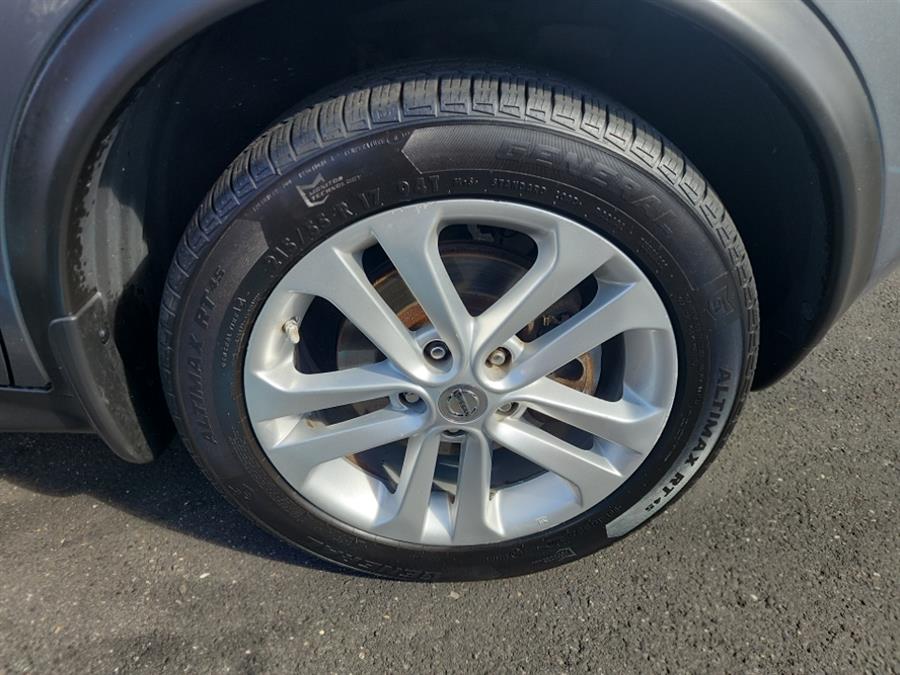 2013 Nissan JUKE 5dr Wgn CVT SV AWD, available for sale in Islip, New York | L.I. Auto Gallery. Islip, New York 2013 Nissan JUKE 5dr Wgn CVT SV AWD, available for sale in Islip, New York | L.I. Auto Gallery. Islip, New York