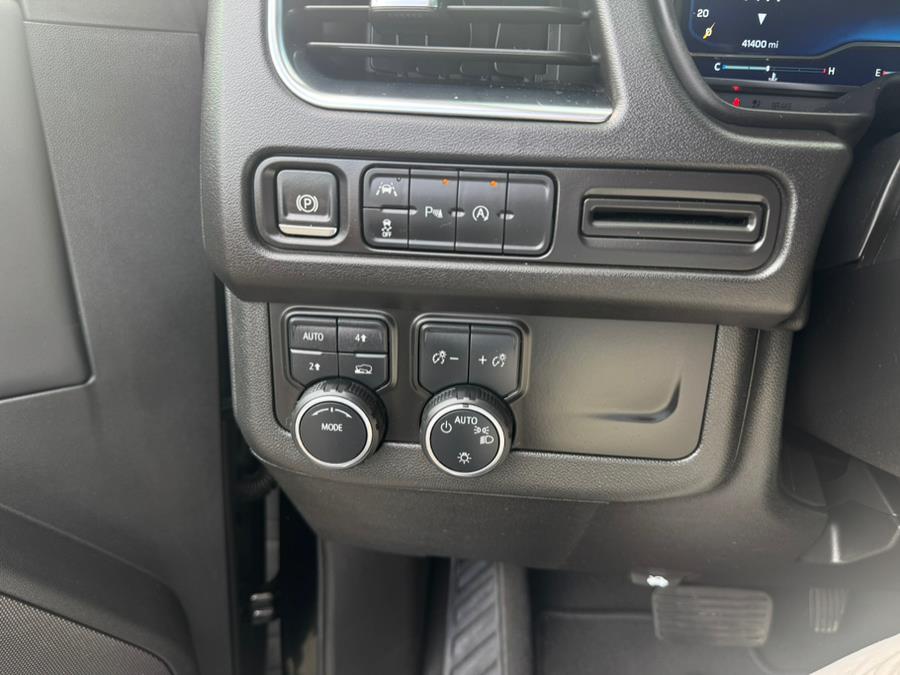 2024 Chevrolet Suburban 4WD 4dr LT, available for sale in Linden, New Jersey | Champion Auto Sales. Linden, New Jersey 2024 Chevrolet Suburban 4WD 4dr LT, available for sale in Linden, New Jersey | Champion Auto Sales. Linden, New Jersey