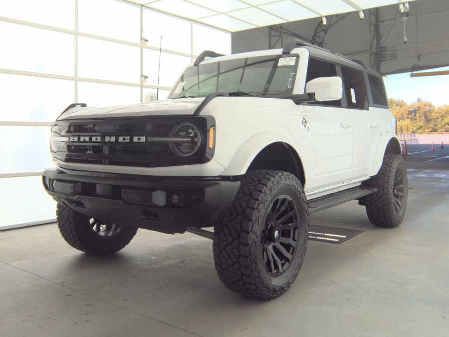 Used 2023 Ford Bronco in Franklin Square, New York | C Rich Cars. Franklin Square, New York