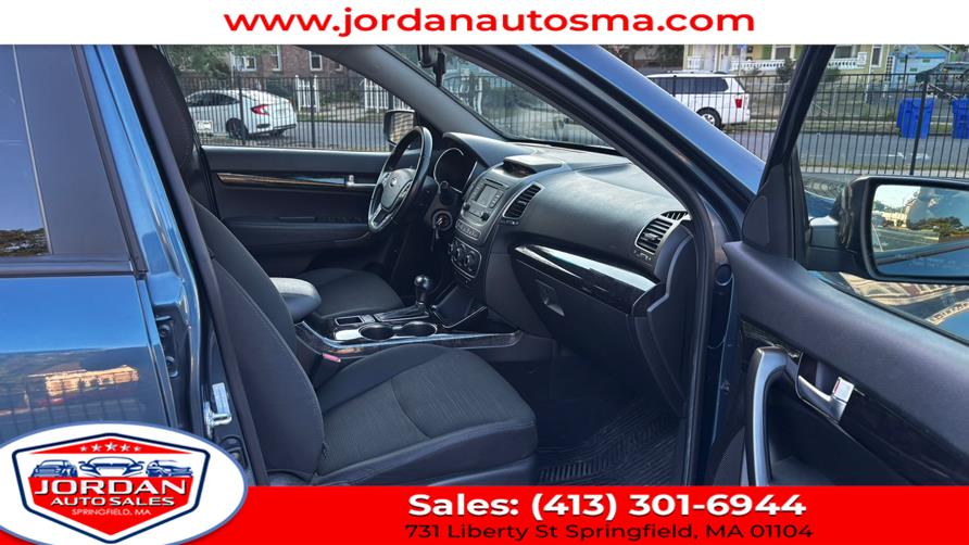 2014 Kia Sorento AWD 4dr I4 LX, available for sale in Springfield, Massachusetts | Jordan Auto Sales. Springfield, Massachusetts 2014 Kia Sorento AWD 4dr I4 LX, available for sale in Springfield, Massachusetts | Jordan Auto Sales. Springfield, Massachusetts