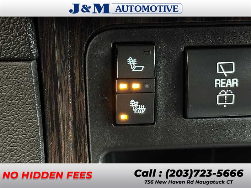 2016 Chevrolet Traverse LT, available for sale in Naugatuck, Connecticut | J&M Automotive Sls&Svc LLC. Naugatuck, Connecticut 2016 Chevrolet Traverse LT, available for sale in Naugatuck, Connecticut | J&M Automotive Sls&Svc LLC. Naugatuck, Connecticut