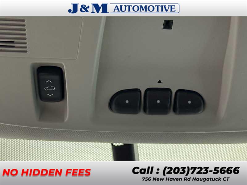 2016 Chevrolet Traverse LT, available for sale in Naugatuck, Connecticut | J&M Automotive Sls&Svc LLC. Naugatuck, Connecticut 2016 Chevrolet Traverse LT, available for sale in Naugatuck, Connecticut | J&M Automotive Sls&Svc LLC. Naugatuck, Connecticut