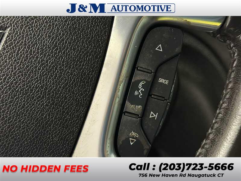 2016 Chevrolet Traverse LT, available for sale in Naugatuck, Connecticut | J&M Automotive Sls&Svc LLC. Naugatuck, Connecticut 2016 Chevrolet Traverse LT, available for sale in Naugatuck, Connecticut | J&M Automotive Sls&Svc LLC. Naugatuck, Connecticut