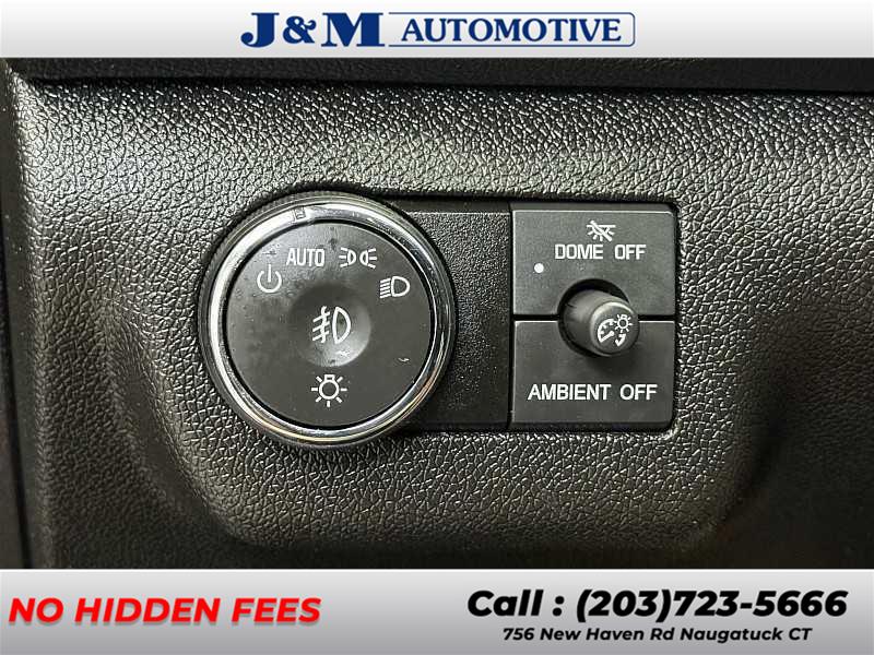 2016 Chevrolet Traverse LT, available for sale in Naugatuck, Connecticut | J&M Automotive Sls&Svc LLC. Naugatuck, Connecticut 2016 Chevrolet Traverse LT, available for sale in Naugatuck, Connecticut | J&M Automotive Sls&Svc LLC. Naugatuck, Connecticut