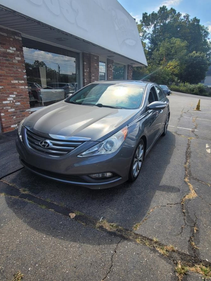 2014 Hyundai Sonata 4dr Sdn 2.4L Auto S, available for sale in Naugatuck, Connecticut | Riverside Motorcars, LLC. Naugatuck, Connecticut 2014 Hyundai Sonata 4dr Sdn 2.4L Auto S, available for sale in Naugatuck, Connecticut | Riverside Motorcars, LLC. Naugatuck, Connecticut