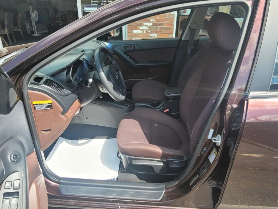 2010 Kia Forte 4dr Sdn Auto EX, available for sale in Naugatuck, Connecticut | Riverside Motorcars, LLC. Naugatuck, Connecticut 2010 Kia Forte 4dr Sdn Auto EX, available for sale in Naugatuck, Connecticut | Riverside Motorcars, LLC. Naugatuck, Connecticut