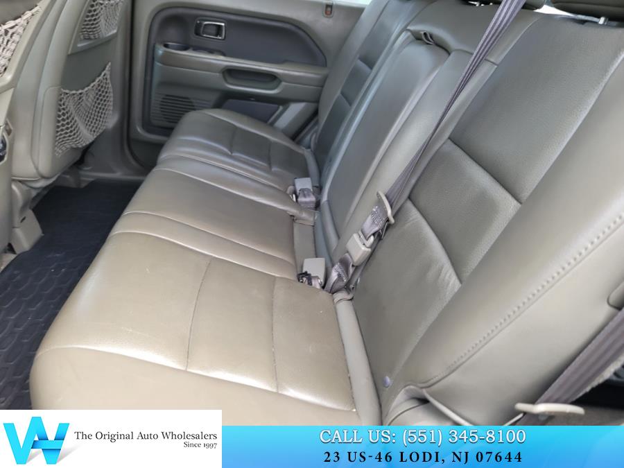 2006 Honda Pilot 4WD EX-L AT with NAVI, available for sale in Lodi, New Jersey | AW Auto & Truck Wholesalers, Inc. Lodi, New Jersey 2006 Honda Pilot 4WD EX-L AT with NAVI, available for sale in Lodi, New Jersey | AW Auto & Truck Wholesalers, Inc. Lodi, New Jersey