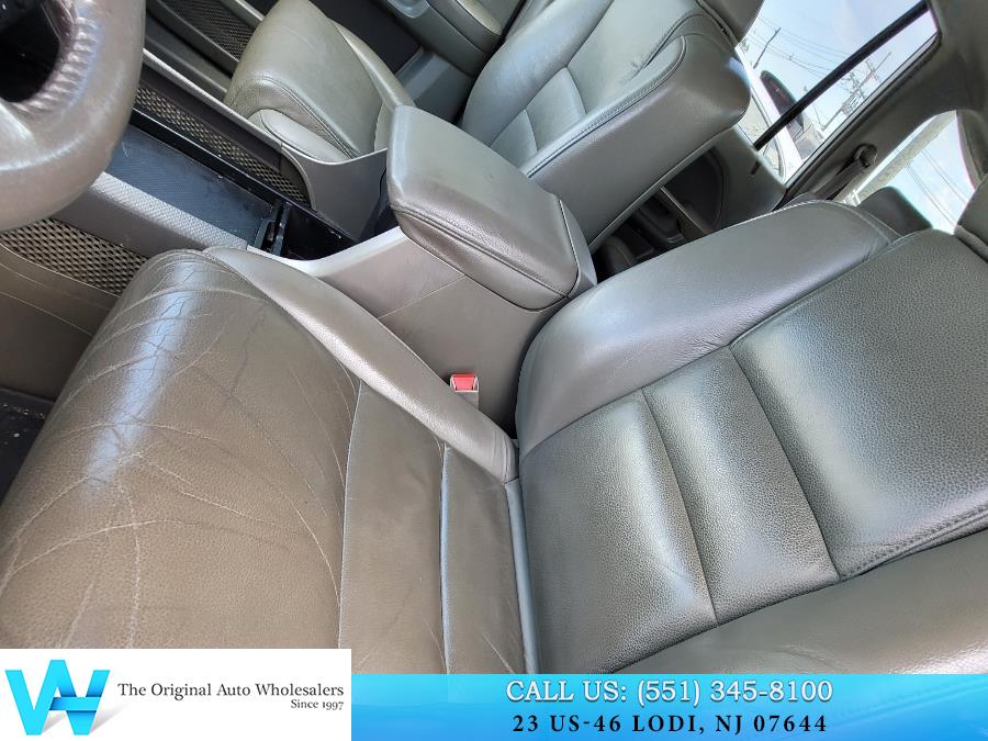 2006 Honda Pilot 4WD EX-L AT with NAVI, available for sale in Lodi, New Jersey | AW Auto & Truck Wholesalers, Inc. Lodi, New Jersey 2006 Honda Pilot 4WD EX-L AT with NAVI, available for sale in Lodi, New Jersey | AW Auto & Truck Wholesalers, Inc. Lodi, New Jersey