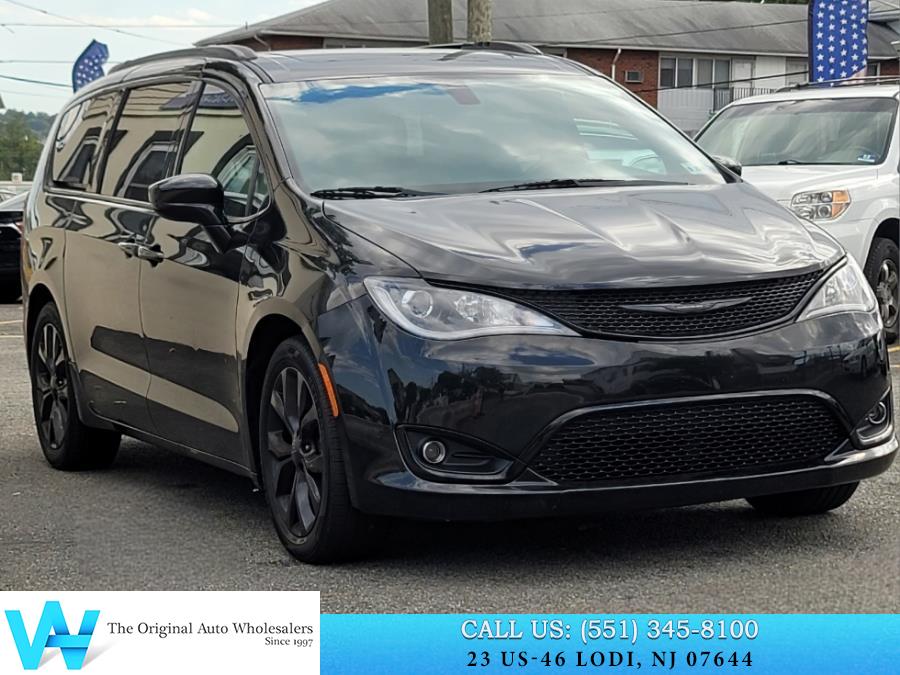 2020 Chrysler Pacifica Touring L Plus FWD, available for sale in Lodi, New Jersey | AW Auto & Truck Wholesalers, Inc. Lodi, New Jersey 2020 Chrysler Pacifica Touring L Plus FWD, available for sale in Lodi, New Jersey | AW Auto & Truck Wholesalers, Inc. Lodi, New Jersey
