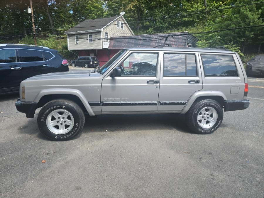 2000 Jeep Cherokee 4dr Sport 4WD, available for sale in Bloomingdale, New Jersey | Bloomingdale Auto Group. Bloomingdale, New Jersey 2000 Jeep Cherokee 4dr Sport 4WD, available for sale in Bloomingdale, New Jersey | Bloomingdale Auto Group. Bloomingdale, New Jersey