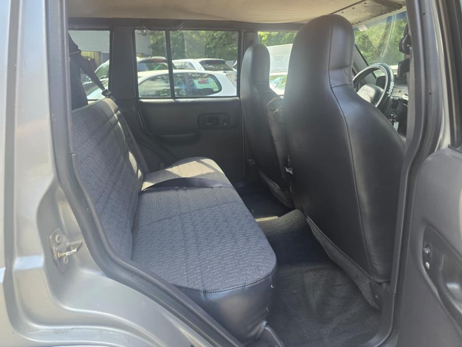 2000 Jeep Cherokee 4dr Sport 4WD, available for sale in Bloomingdale, New Jersey | Bloomingdale Auto Group. Bloomingdale, New Jersey 2000 Jeep Cherokee 4dr Sport 4WD, available for sale in Bloomingdale, New Jersey | Bloomingdale Auto Group. Bloomingdale, New Jersey