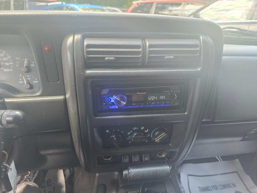 2000 Jeep Cherokee 4dr Sport 4WD, available for sale in Bloomingdale, New Jersey | Bloomingdale Auto Group. Bloomingdale, New Jersey 2000 Jeep Cherokee 4dr Sport 4WD, available for sale in Bloomingdale, New Jersey | Bloomingdale Auto Group. Bloomingdale, New Jersey
