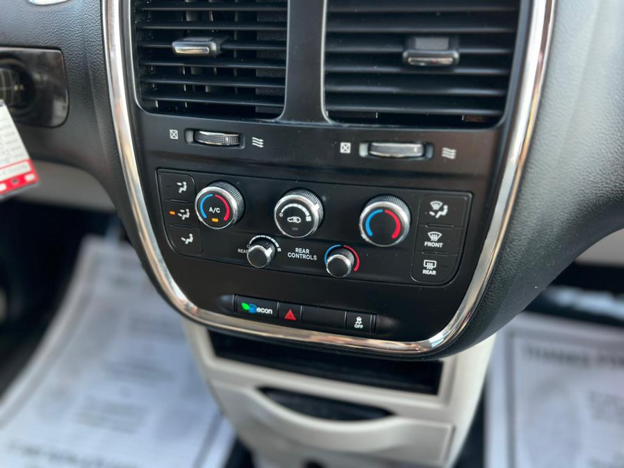 2019 Dodge Grand Caravan SE Wagon, available for sale in Paterson, New Jersey | Speedway Motors LLC. Paterson, New Jersey 2019 Dodge Grand Caravan SE Wagon, available for sale in Paterson, New Jersey | Speedway Motors LLC. Paterson, New Jersey