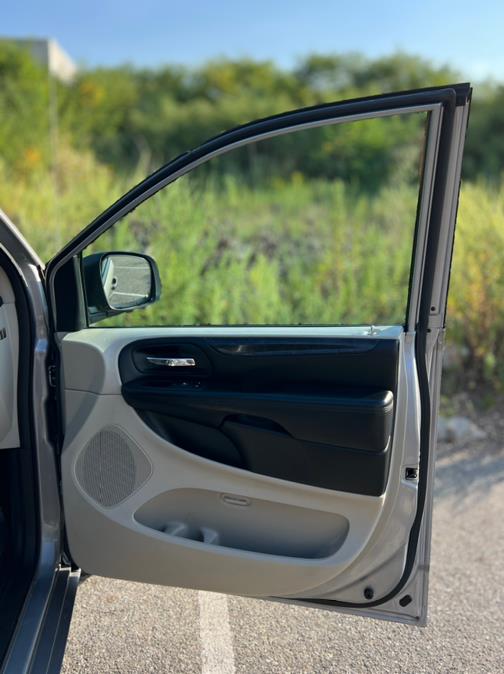 2019 Dodge Grand Caravan SE Wagon, available for sale in Paterson, New Jersey | Speedway Motors LLC. Paterson, New Jersey 2019 Dodge Grand Caravan SE Wagon, available for sale in Paterson, New Jersey | Speedway Motors LLC. Paterson, New Jersey