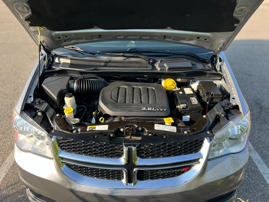 2019 Dodge Grand Caravan SE Wagon, available for sale in Paterson, New Jersey | Speedway Motors LLC. Paterson, New Jersey 2019 Dodge Grand Caravan SE Wagon, available for sale in Paterson, New Jersey | Speedway Motors LLC. Paterson, New Jersey