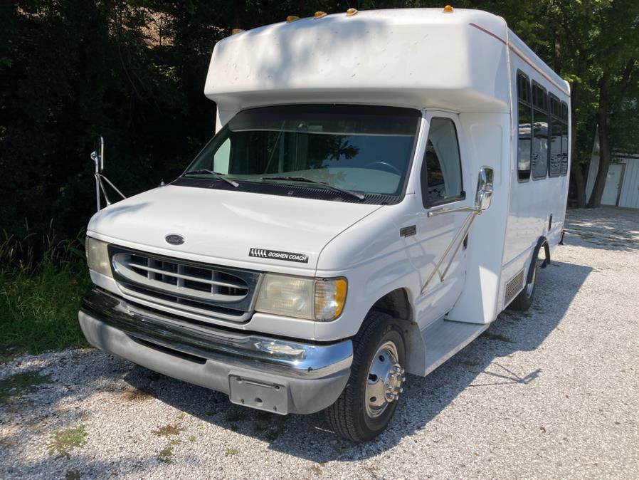 2000 Ford Econoline Commercial Cutaway E-350 Super Duty 138" WB DRW, available for sale in Neosho, Missouri | Xsell Auto LLC. Neosho, Missouri 2000 Ford Econoline Commercial Cutaway E-350 Super Duty 138" WB DRW, available for sale in Neosho, Missouri | Xsell Auto LLC. Neosho, Missouri