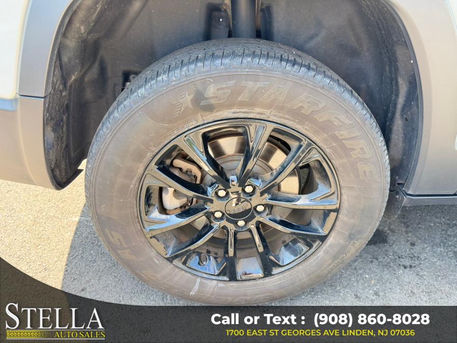 2023 Jeep Cherokee Altitude Lux 4x4, available for sale in Linden, New Jersey | Stella Auto Sales. Linden, New Jersey 2023 Jeep Cherokee Altitude Lux 4x4, available for sale in Linden, New Jersey | Stella Auto Sales. Linden, New Jersey