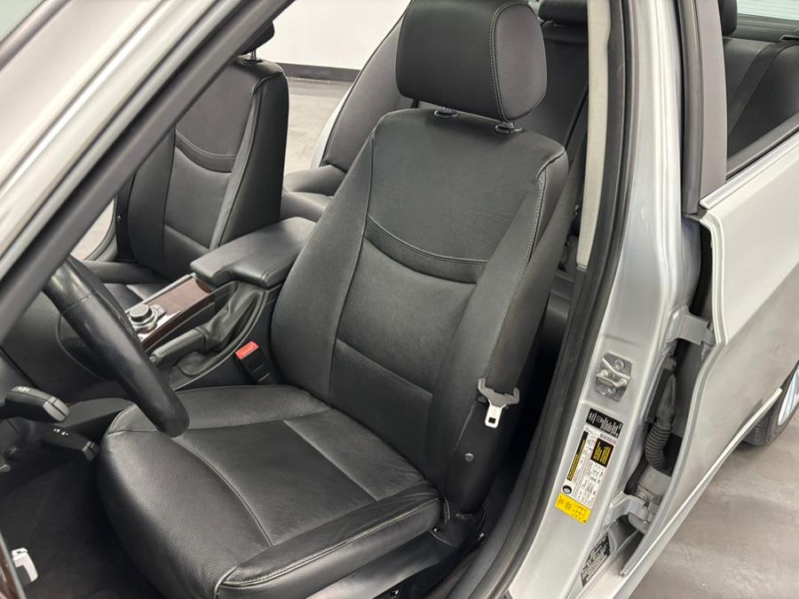 2011 BMW 3 Series 4dr Sdn 335i xDrive AWD, available for sale in Elizabeth, New Jersey | Dream Auto Group. Elizabeth, New Jersey 2011 BMW 3 Series 4dr Sdn 335i xDrive AWD, available for sale in Elizabeth, New Jersey | Dream Auto Group. Elizabeth, New Jersey