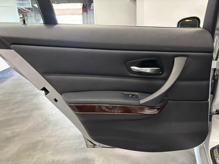 2011 BMW 3 Series 4dr Sdn 335i xDrive AWD, available for sale in Elizabeth, New Jersey | Dream Auto Group. Elizabeth, New Jersey 2011 BMW 3 Series 4dr Sdn 335i xDrive AWD, available for sale in Elizabeth, New Jersey | Dream Auto Group. Elizabeth, New Jersey