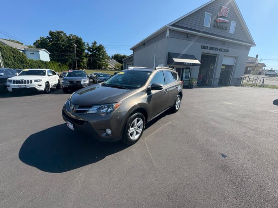 2014 Toyota RAV4 AWD 4dr XLE (Natl), available for sale in Branford, Connecticut | J&E Auto Sales LLC. Branford, Connecticut