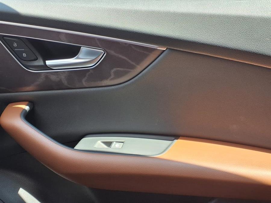 2019 Audi Q8 Premium Plus 55 TFSI quattro, available for sale in Flushing, New York | Silverline Auto Group. Flushing, New York 2019 Audi Q8 Premium Plus 55 TFSI quattro, available for sale in Flushing, New York | Silverline Auto Group. Flushing, New York