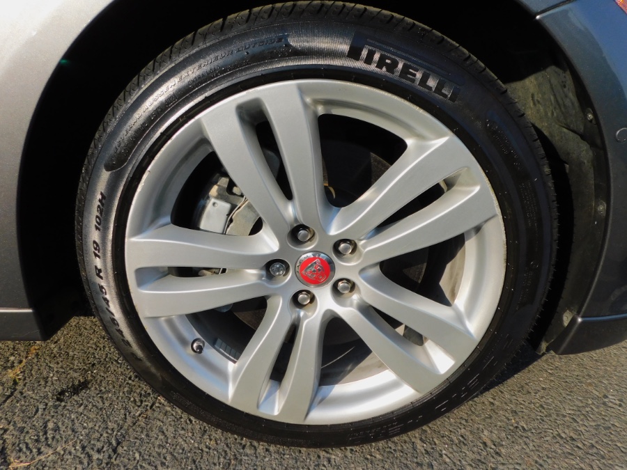 2017 Jaguar XJ XJ R-Sport AWD, available for sale in Lodi, New Jersey | Soliman Motors. Lodi, New Jersey 2017 Jaguar XJ XJ R-Sport AWD, available for sale in Lodi, New Jersey | Soliman Motors. Lodi, New Jersey