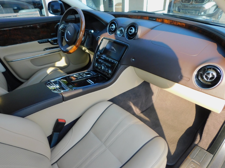 2017 Jaguar XJ XJ R-Sport AWD, available for sale in Lodi, New Jersey | Soliman Motors. Lodi, New Jersey 2017 Jaguar XJ XJ R-Sport AWD, available for sale in Lodi, New Jersey | Soliman Motors. Lodi, New Jersey