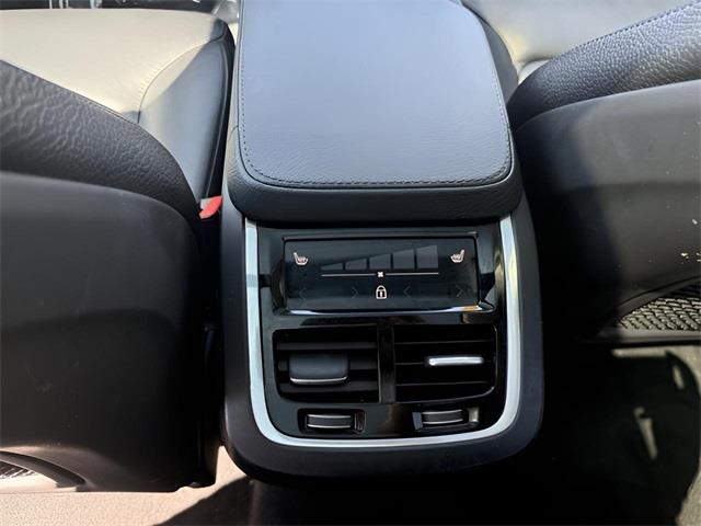 2019 Volvo Xc90 T6 Momentum, available for sale in Stratford, Connecticut | Wiz Leasing Inc. Stratford, Connecticut 2019 Volvo Xc90 T6 Momentum, available for sale in Stratford, Connecticut | Wiz Leasing Inc. Stratford, Connecticut